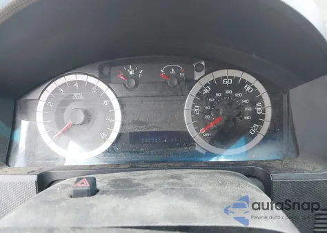 2010 Ford Escape Limited z USA, uszkodzony, nr VIN 1FMCU0EG1AKC64661